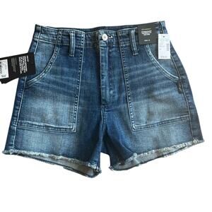 NWT! Silver Jeans Fatigue Short High Rise Universal Fit Size 24 L3
